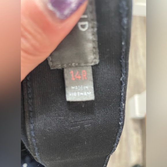 Torrid bombshell flare jeans - Picture 2 of 4